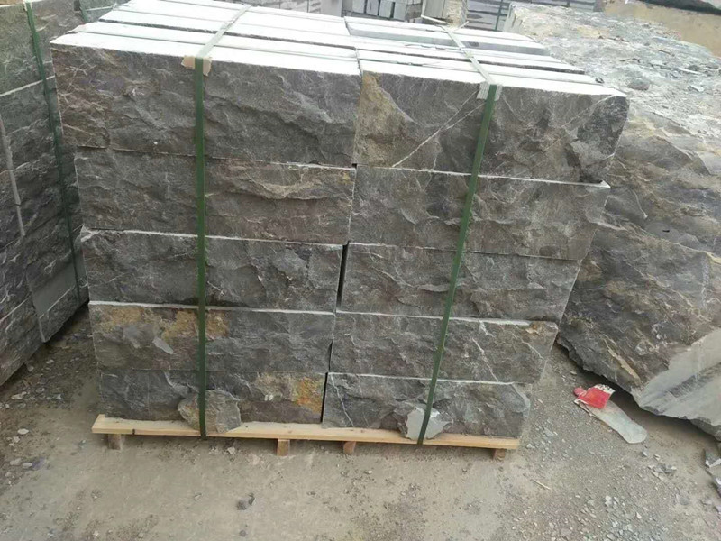 山東嘉祥青石板廠家供應青石迎門墻門牌石臺階石